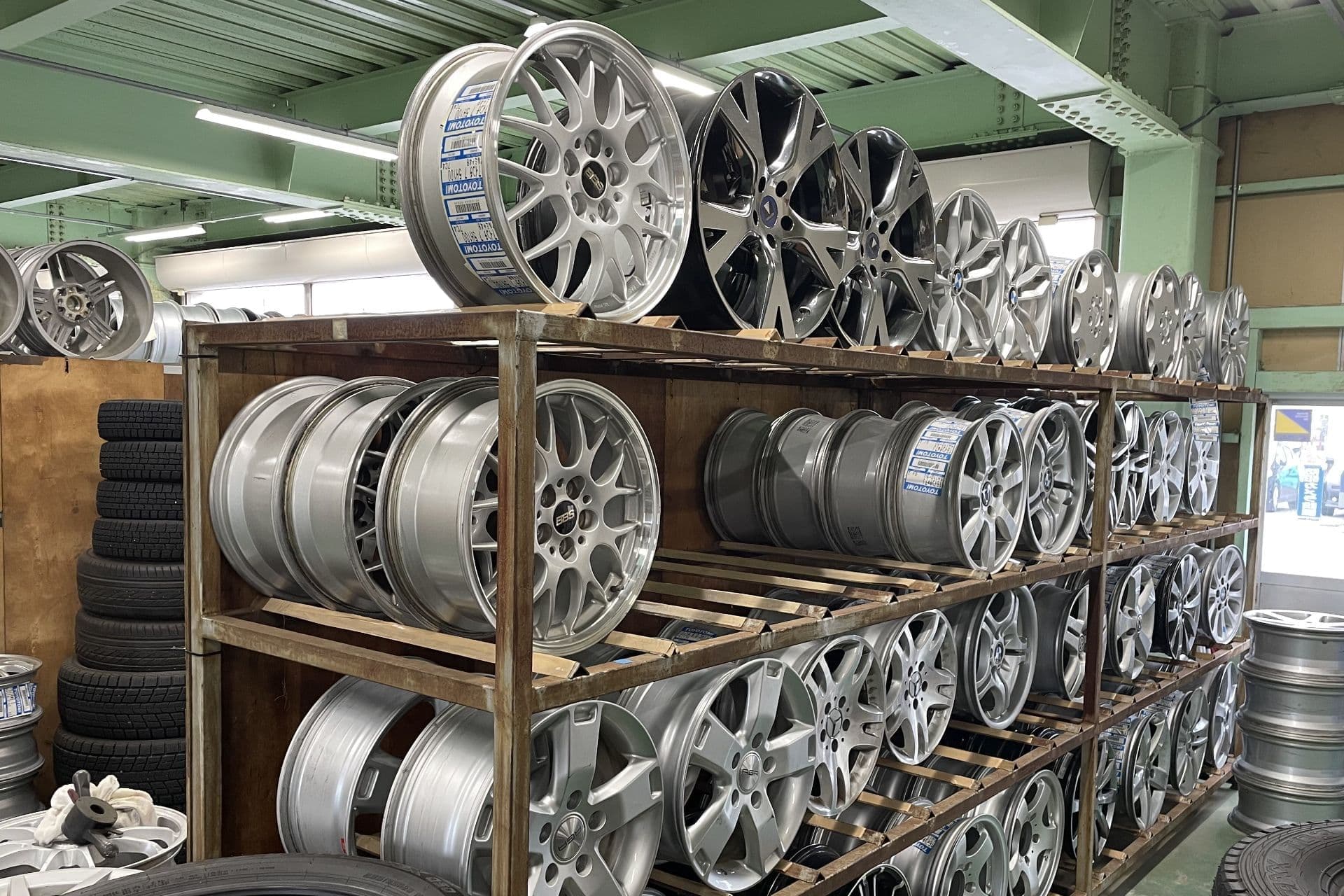 タイヤセンター豊富のホイール